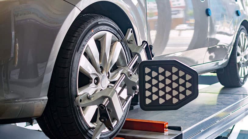 Auto wheel alignment